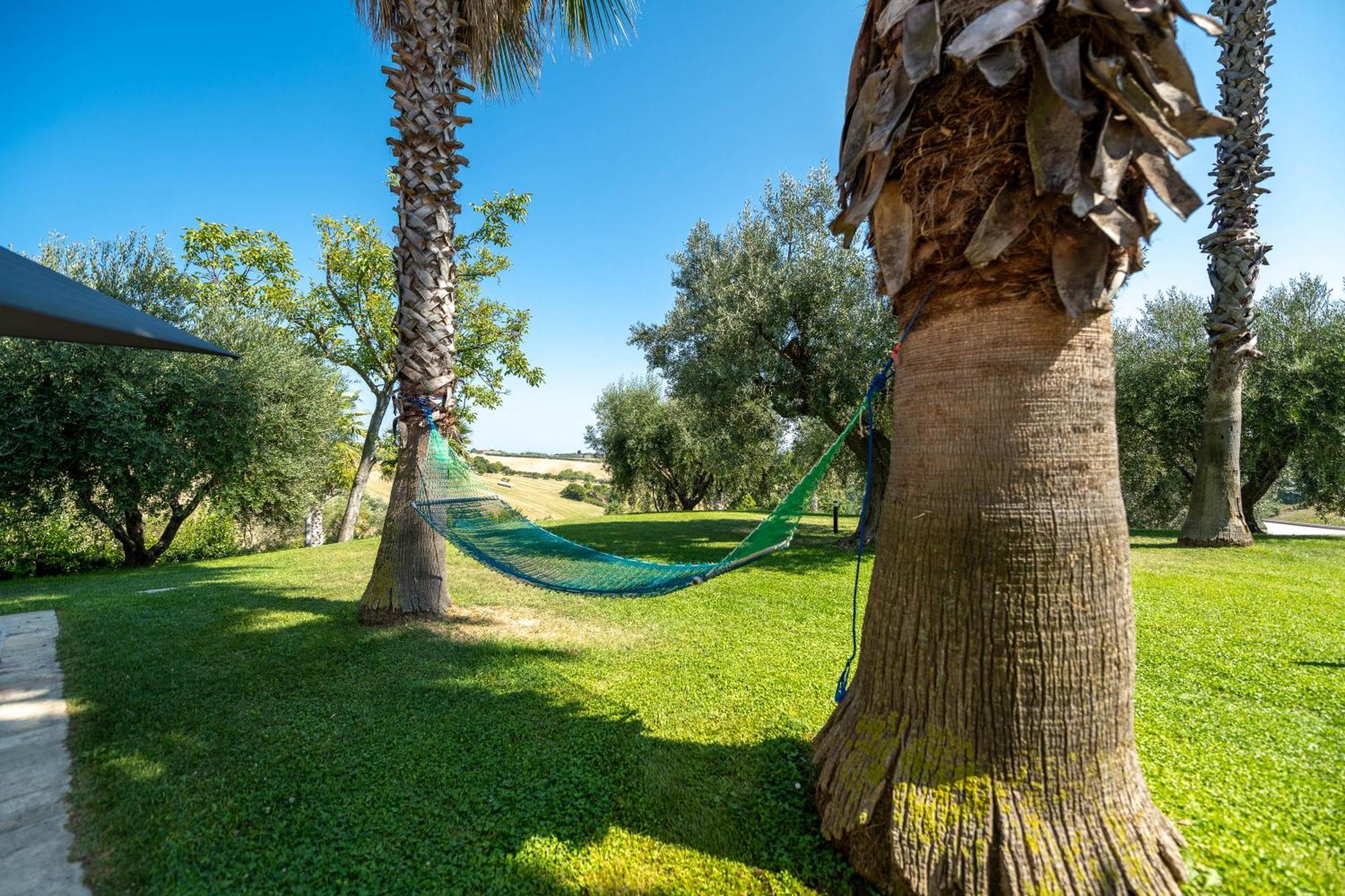 Villa Iulia - Vibra Controguerra Экстерьер фото